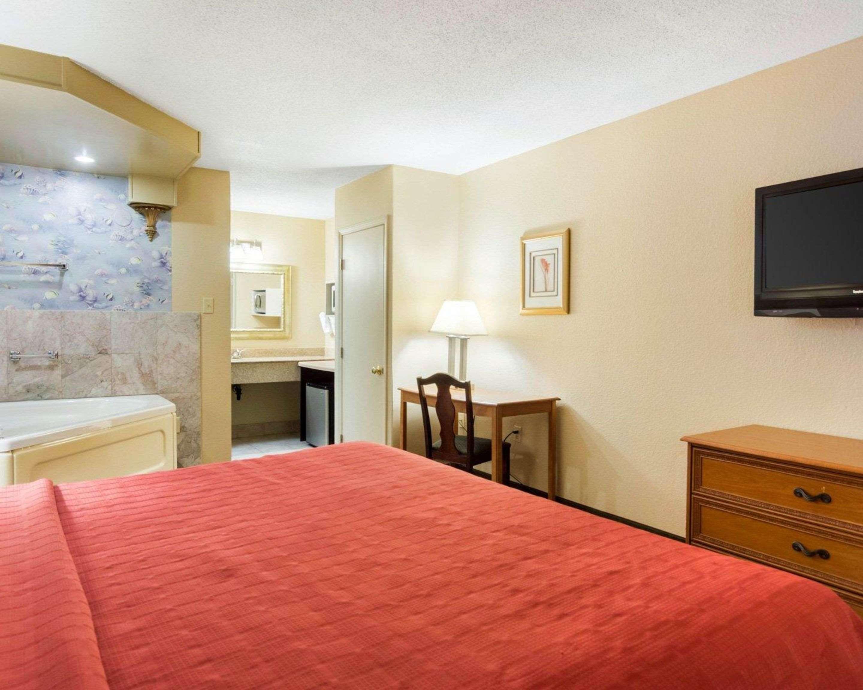 Quality Inn South Hill I-85 Esterno foto